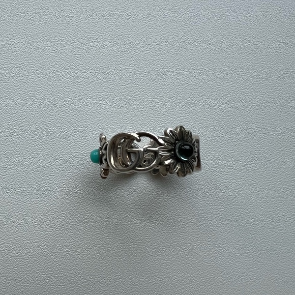 Gucci Double G Mother of Pearl Ring Size 14/US 6.75 - Picture 9 of 12